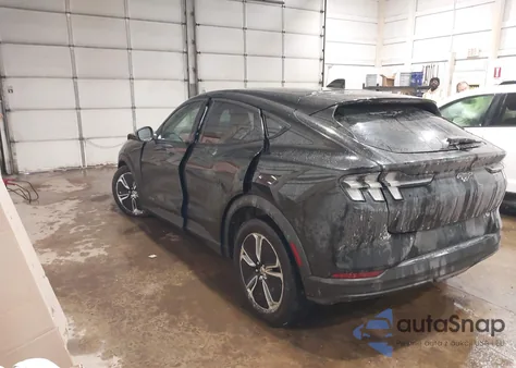 2021 Ford Mustang Mach-E Select z USA, uszkodzony, nr VIN 3FMTK1SS2MMA43765